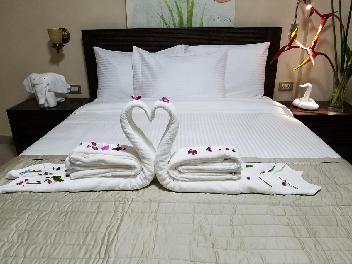 Murex Plaza Hotel&Suites Monrovia Exteriér fotografie