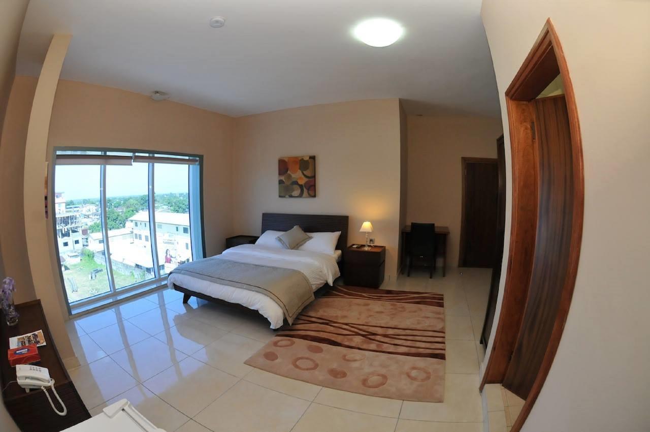 Murex Plaza Hotel&Suites Monrovia Exteriér fotografie